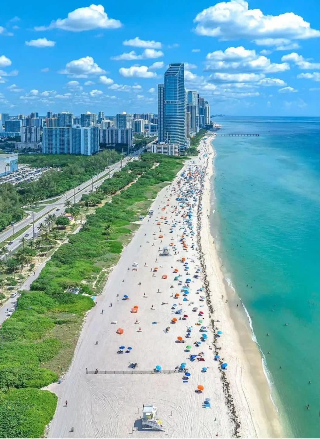 Апартаменты Heart Of Downtown Miami Studio Pool & Gym Экстерьер фото